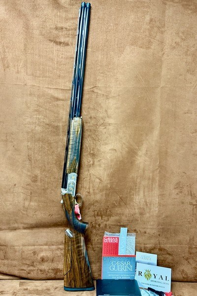 Caesar Guerini Invictus 3 Sporting Adjustable 12GA 32