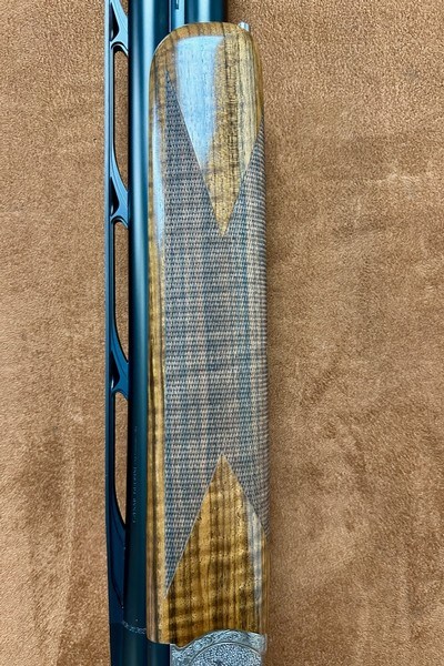 Caesar Guerini Invictus V Ascent 12GA 32