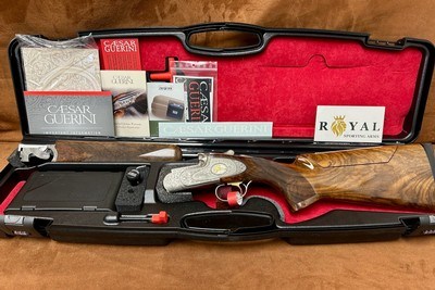 Caesar Guerini Invictus V Sporting Gold Adjustable Comb 12GA 32