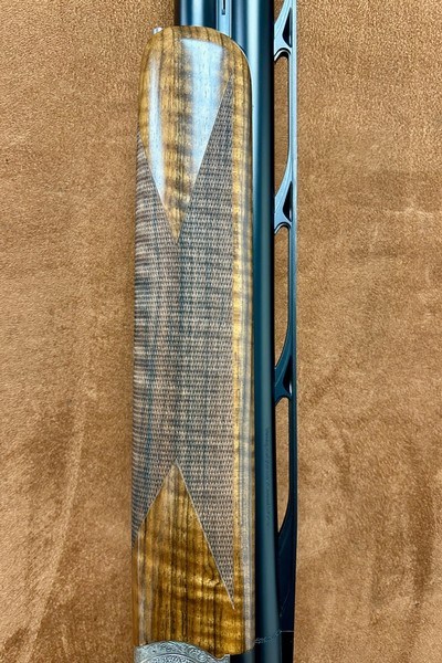 Caesar Guerini Invictus V Ascent 12GA 32