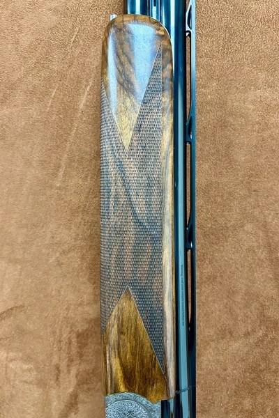 Caesar Guerini Invictus V Sporting Gold Adjustable Comb 12GA 32" | 26030124 - Image 12 of 14