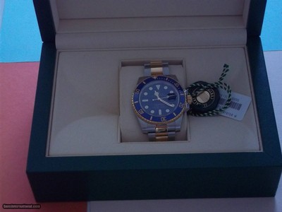 Rolex 116613LB Oyster Perpetual Submariner Date 40MM Case Oystersteel & 18 KT.Yellow Gold 97203 Oyster Bracelet Mens watch-Discountinued Model