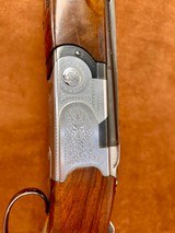 Beretta
686 Special 12ga. 29.5" Spectacular engraving and gorgeous wood! - 6 of 12