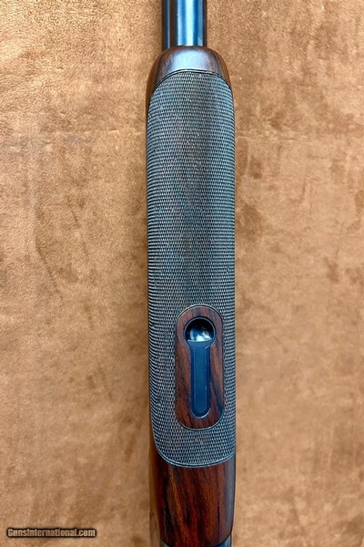 Beretta DT-10 12GA 32