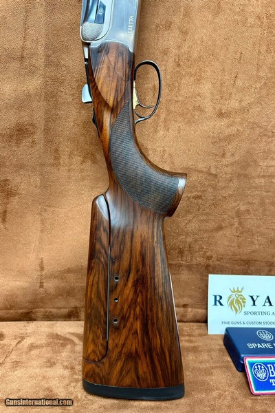 Beretta DT-10 12GA 32