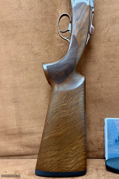 Beretta 694 Sporting Showroom Demo Model Discounted 12GA 32