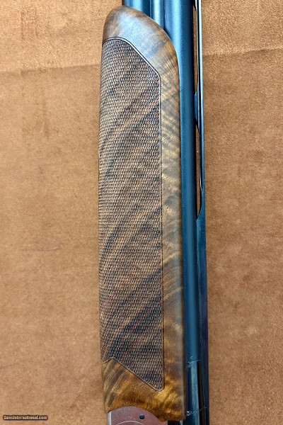 Beretta 694 Sporting Showroom Demo Model Discounted 12GA 32