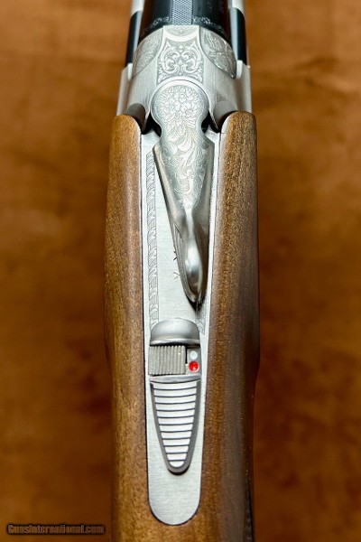 Beretta 686 Silver Pigeon 1 Showroom Demo Discounted 12GA 28