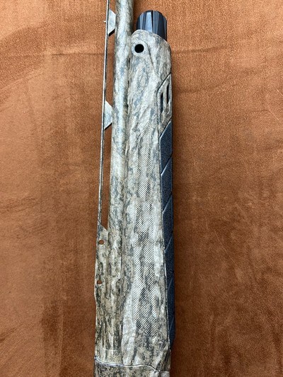 Beretta AX800 Suprema Mossy Oak Bottom Land 12GA 28