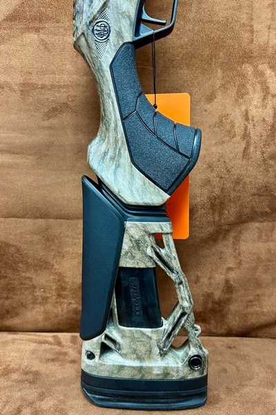 Beretta AX800 Suprema Mossy Oak Bottom Land 12GA 28
