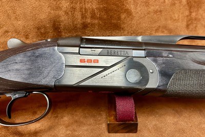 Beretta 688 X-TRAP 12GA 32" | 26050002 - Image 1 of 16