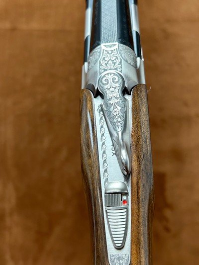 Beretta 687 Silver Pigeon III Sporting B-Fast 12GA 32" Left Handed | 26060018 - Image 4 of 15