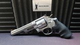 Smith & Wesson Model 629-6 .44 mag - 1 of 12
