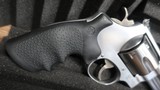 Smith & Wesson 629-5 .44 magnum Mountain Gun 4 inch barrel - 6 of 11