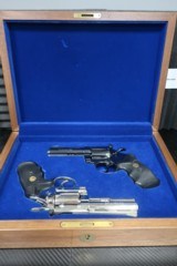 Pair of Nickel and Royal Blue Colt Diamondbacks in Presentation Case. Manufactured 1987 with Colt letter - 8 of 10