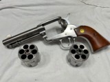 Ruger Vaquero - Special Edition!!! Bright high polished stainless. 40 S&W and 38-40 - 5 of 8