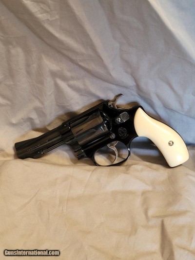 1972 Smith & Wesson Model 37 Airweight .38 Special NIB