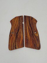 Highfiguregrips Full Checkered Vibrant Cocobolo Browning Hi Power grips - 1 of 1