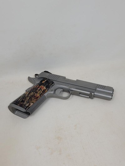 Dan Wesson Specialist 9mm Stainless - Image 4 of 8