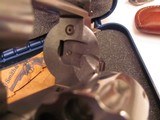 Smith & Wesson 629 44 Magnum - 3 of 7