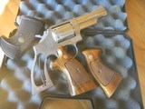 Smith & Wesson Model
66 No Dash - 12 of 15