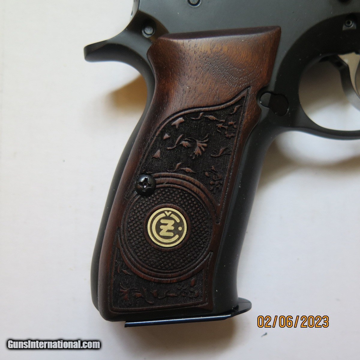 CZ 75 Series Walnut Grips & Screws - Item #CZ-09 for sale