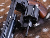 COLT PYTHON 357 MAGNUM 6