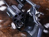 COLT PYTHON 357 MAGNUM 6