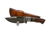 MALLARDS CUSTOM HUNTING KNIFE FEATHER DAMASCUS BLADE AND WALNUT HANDLE