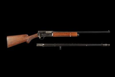 Factory Engraved Belgian Browning Auto 5 Sweet Sixteen Semi-Automatic Shotgun with Extra Barrel - Image 1 of 4