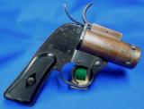 US M-8 Pyrotechnic Flare Pistol - 2 of 6