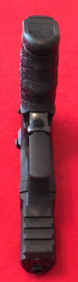 Walther P22 Semi-Auto Pistol with Hard Case - 9 of 9