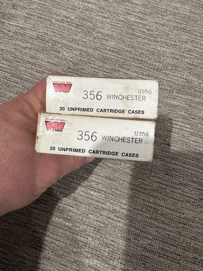 356 Winchester Brass – 40 Pieces – New Winchester Western – Factory Boxes - Image 1 of 3