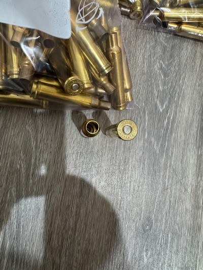 145 pcs 7mm Weatherby Mag Brass – Weatherby Headstamp – Factory Primed – NEW - Image 2 of 2