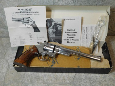 COLLECTOR GRADE SMITH & WESSON 657 NO DASH 8 3/8