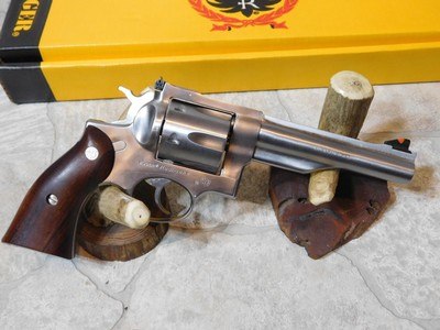 RUGER REDHAWK .41 MAGNUM 5.5