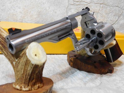 RUGER REDHAWK .41 MAGNUM 5.5