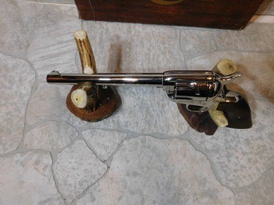 Colt Single Action Army 1978 SAA .45 Colt w/ 7.5” barrel and Nickle Finish Unfired LNIB !! - Image 5 of 14