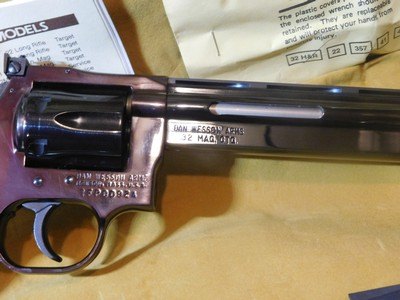 Dan Wesson Monson 32M IHMSA Field Pistol Pack .32 Magnum 8” + 10” - Image 7 of 10