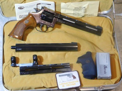 Dan Wesson Monson 32M IHMSA Field Pistol Pack .32 Magnum 8” + 10” - Image 8 of 10