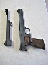 Smith & Wesson Model 41 semi-auto 22 long rifle with both 5-inch and 7-inch barrels - 7 of 15