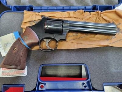 SMITH & WESSON, MODEL 586, 357 MAG,6