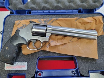 SMITH & WESSON, MODEL 686 PLUS,357 MAG,7