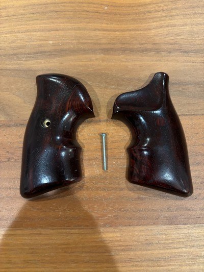 Craig Spegel Boot Grips- J Frame Square Butt