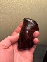 Craig Spegel Boot Grips- J Frame Square Butt - 11 of 13