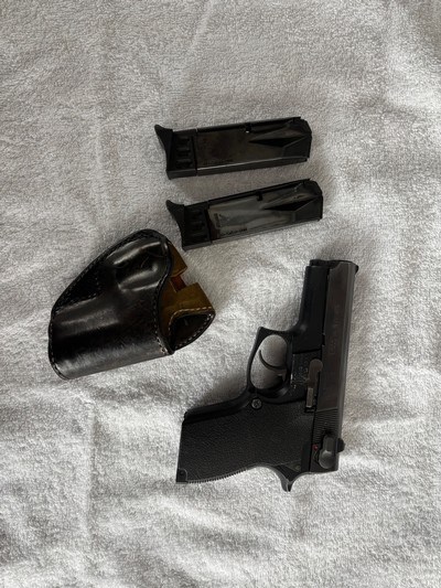 Smith & Wesson 469 9mm DA/SA pistol