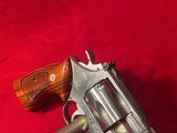 Smith & Wesson Model 629 Stainless 44 Magnum Revolver original Box & Papers - 9 of 12