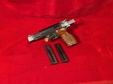 Smith & Wesson Model 41 Semi-Auto Target Pistol .22 LR W/ 2 Mags & Box - 5 of 7