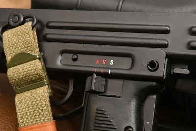 IMI Israeli Model A machine gun. Fully transferable. Full machine gun spec. Many extras. - Image 15 of 15