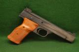 Smith & Wesson Model 41 Target Pistol .22 Long Rifle - 2 of 3